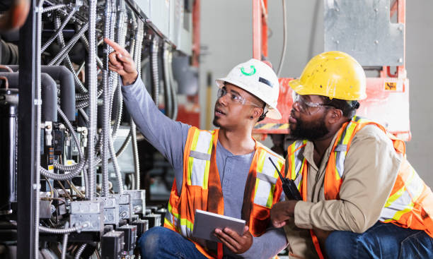 Best Local Electrician Companies  in Tonganoxie, KS